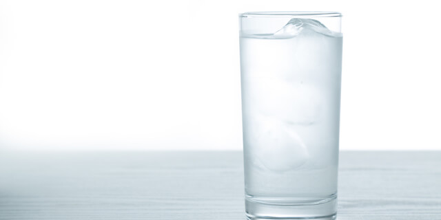 水