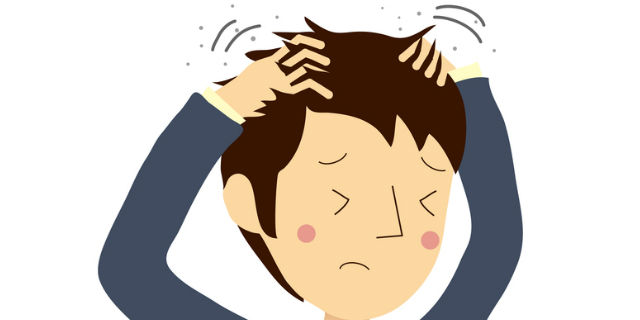 フケが出ている男性