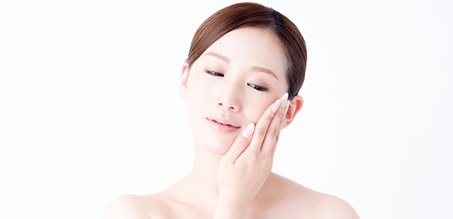 カサ肌? ピチ肌? 「10の質問」で分かるあなたの肌の乾燥度!