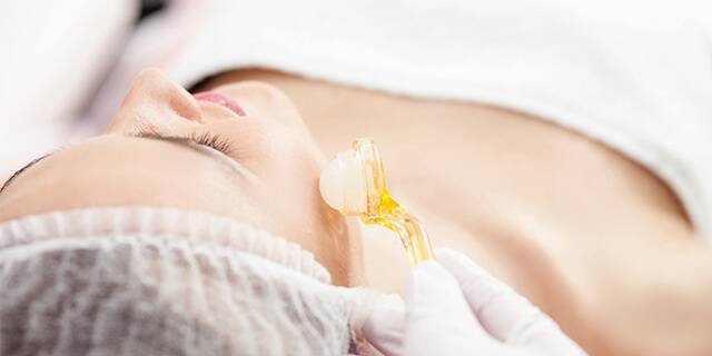 皮膚科で受ける「ニキビ治療」の方法は？