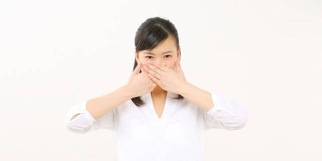 口臭は5つの原因から！今日からできる正しいお口のエチケット